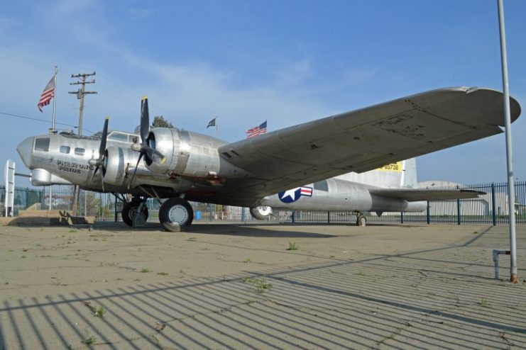 Boeing B-17G Flying Fortress ‘0-85738 / K’ “Preston’s Pride”. Photo: Alan Wilson / CC-BY-SA 2.0