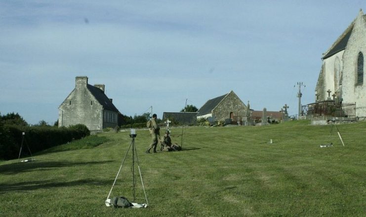 REENACTORS SETTING UP EUREKAS