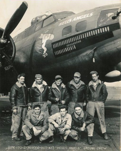 Aircraft and ground crew of B-17 “Hell’s Angels”