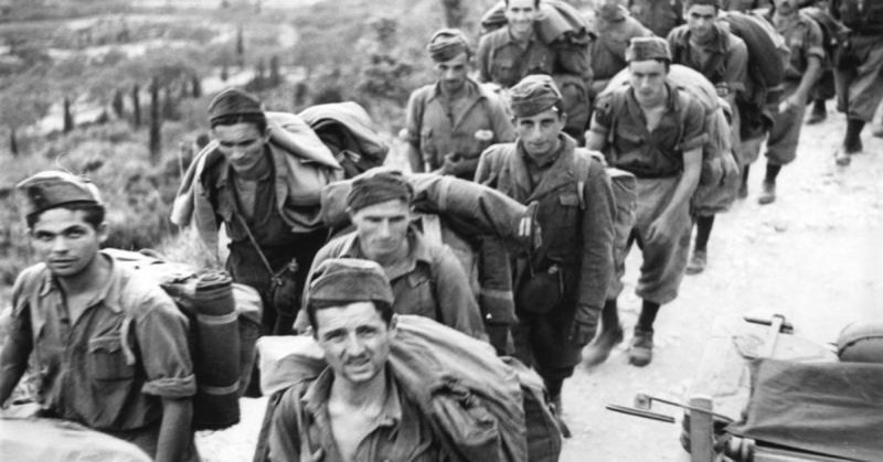 Italian soldiers taken as prisoners by the Germans in Corfu in September 1943 