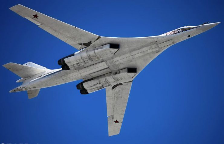 Tupolev Tu-160 at the 2013 Moscow Victory Day Parade. Photo: Vitaly V. Kuzmin / CC-BY-SA 4.0