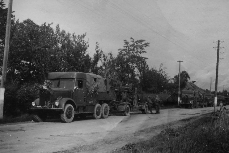 Convoy of Slovak insurgent army vehicles near Kelemeš. Photo: Pavel Pelech