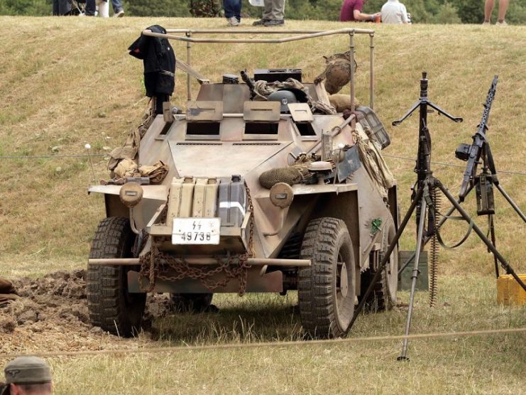 SdKfz. 223 Panzerfunkwagen, SS 49738