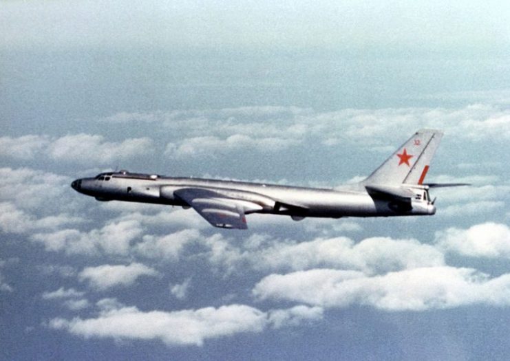 Soviet maritime reconnaissance variant of the Tupolev Tu-16 (Badger), most likely a Tu-16R (Badger E)
