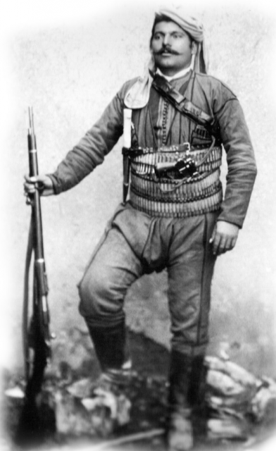 Resistance of Murad of Sebastia and his comrades occurred at Sivas during 1915. Later Mourat lead his volunteers at Battle of Erzinjan (1916) and died in at the Battle of Baku (1918)