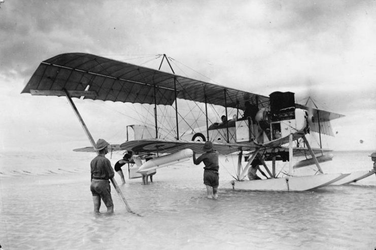 British Aircraft of the First World War Short Type 827 two-seat reconnaissance floatplane, East Africa.