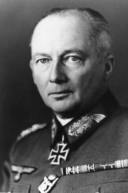 Günther v. Kluge. By Bundesarchiv – CC BY-SA 3.0 de