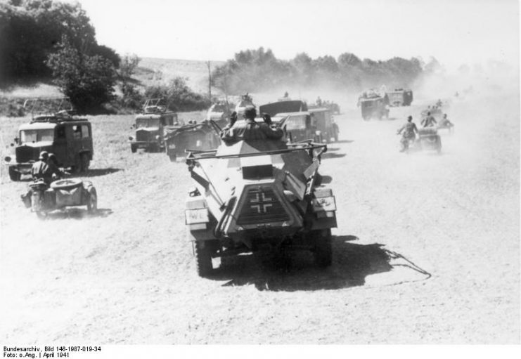 SdKfz 223 on the move, 1941. Photo: Bundesarchiv, Bild 146-1987-019-34 / CC-BY-SA 3.0