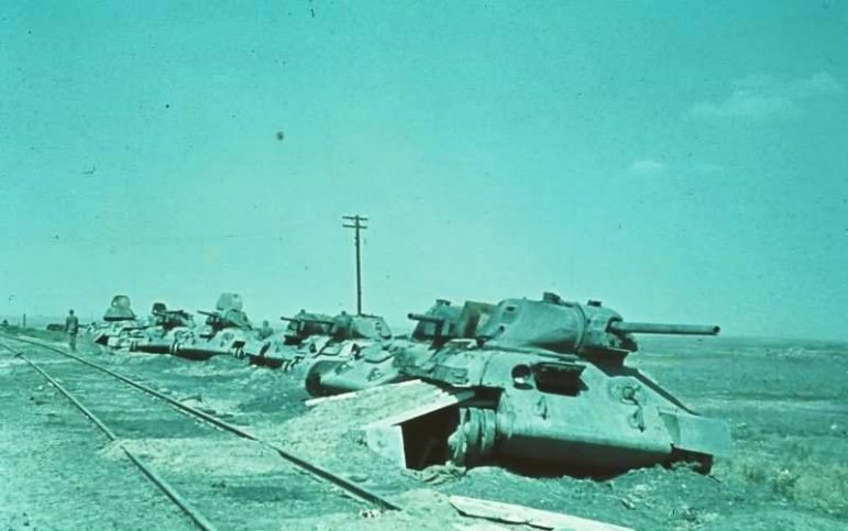 Soviet T-34 Tank -13 Facts and 25 Photos | War History Online