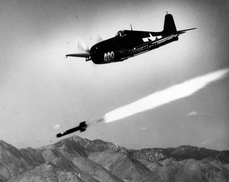 F6F-5_Hellcat_firing_a_Tiny_Tim_at_NOTS_China_Lake_November_6_1945