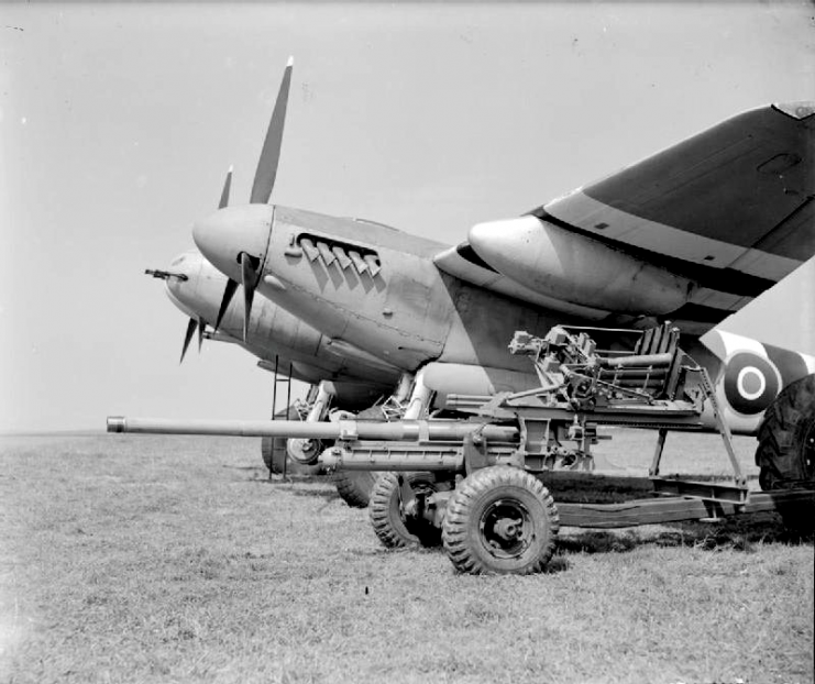 Molins gun and Mosquito FB Mk.XVII
