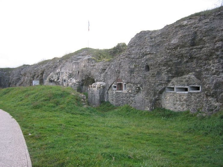 Fort de Douaumont today – historicair CC BY-SA 3.0