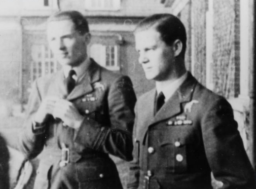 Witold Łokuciewski in front of a casino, Northolt Airfield, 1940.