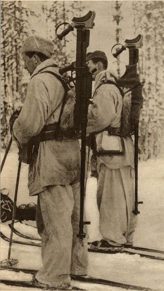 Swedish volunteers during the Winter War, carrying Boys anti-tank rifles.