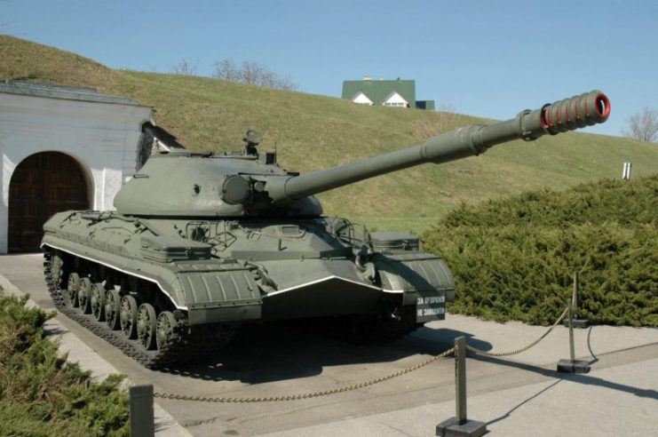 T-10 Soviet heavy tank. Photo: VargaA – CC BY-SA 4.0