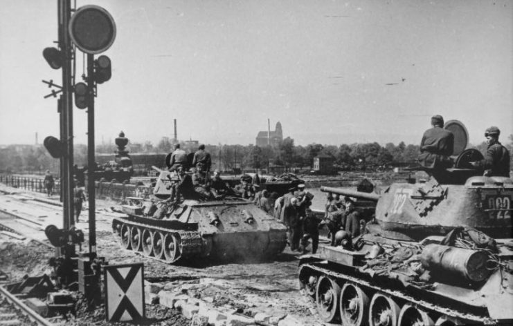 T-34 76 and T-34 85 at Dresden 1945.