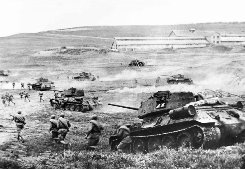 T-34 85s - 3rd Ukrainian Front in April 1944.