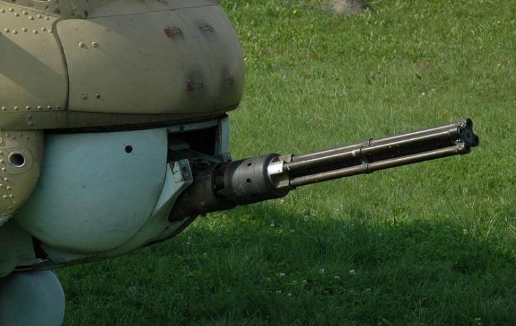 YakB-12.7 Machine Gun on the chin mount – Varga Attila CC BY-SA 3.0