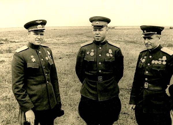 Vasily Kazakov (right) in 1944