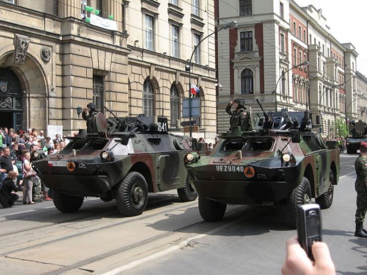 Two BRDM-2M-97 “Żbik-B” armoured scout cars on a military parade in Kraków, 17 May 2008. Photo: SuperTank17 / CC-BY-SA 3.0