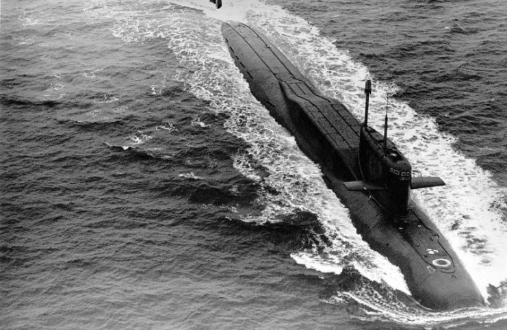An elevated starboard bow view of K-140, a Soviet Yankee II class ballistic missile submarine underway.