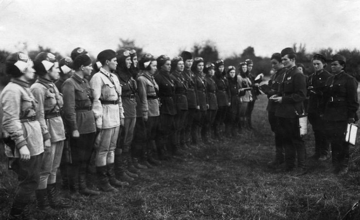 588th Night Bomber Regiment at the airfield in 1942.