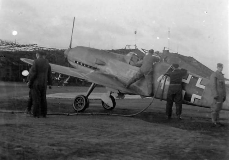 Bf109 E 4. Jagdfliegerschule 4 Monchengladbach 1941