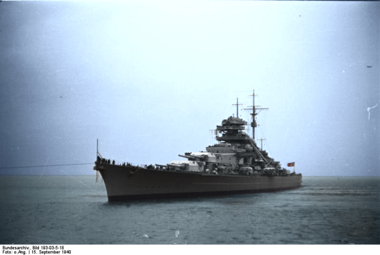 Bismarck Recolored Photo by Bundesarchiv Bild 193-03-5-18, Schlachtschiff CC BY-SA 4.0