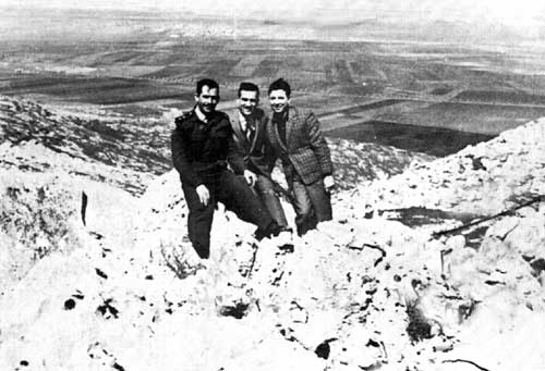 Cohen (middle) at Golan Heights.