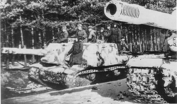 ISU-152 Zveroboy 1944
