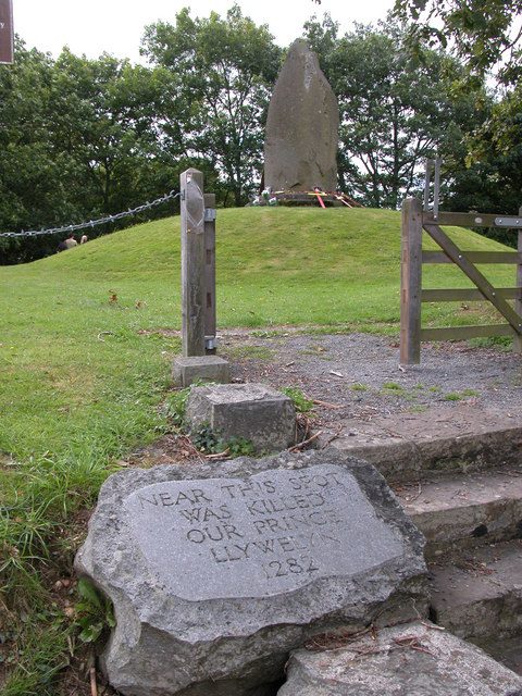 Monument to Prince Llywelyn – Philip Halling CC BY-SA 2.0