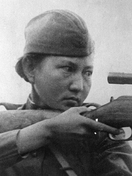 Aliya Moldagulova, sniper of the army, Hero of the Soviet Union.