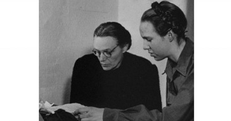 Margarete Himmler (left) with daughter Gudrun in Allied internment during the Nuremberg Trials in Nuremberg, 24 November 1945