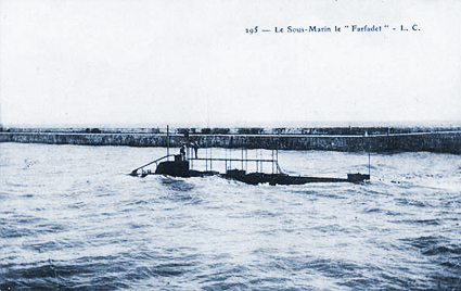 The submarine Farfadet, circa. 1905.