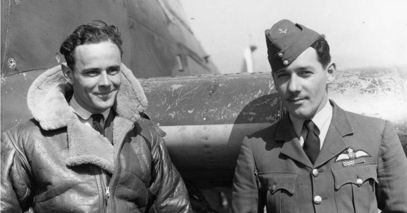 Pattle (left), while serving with No. 33 Squadron RAF, in 1941 with the squadron's adjutant, George Rumsey
