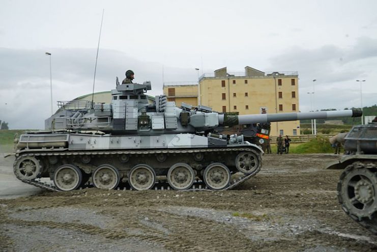 French AMX-30B FORAD in urban camouflage in 2016. By G.Garitan CC BY-SA 4.0