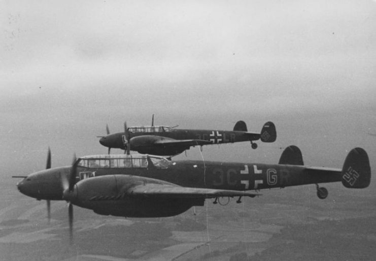 Bf 110s in France in 1942.Photo Bundesarchiv, Bild 101I-360-2095-23 : Wanderer, W. : CC-BY-SA 3.0