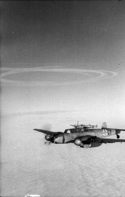 Bundesarchiv Bild 101I-659-6436-31, Flugzeuge Messerschmitt Me 110.CC BY-SA 3.0
