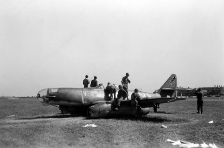 Me 262 A-2a/U2 V555 Weimar Germany 12 May 1945