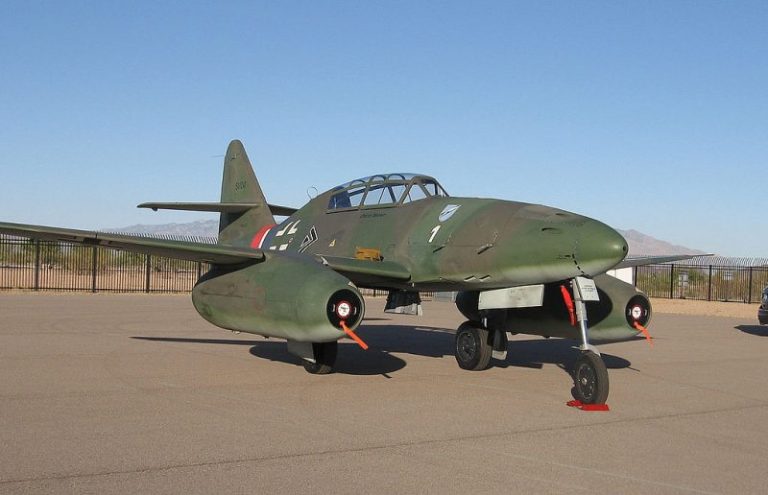 Messerschmitt Me262 - First Operational Jet Fighter -16 Facts and Great ...