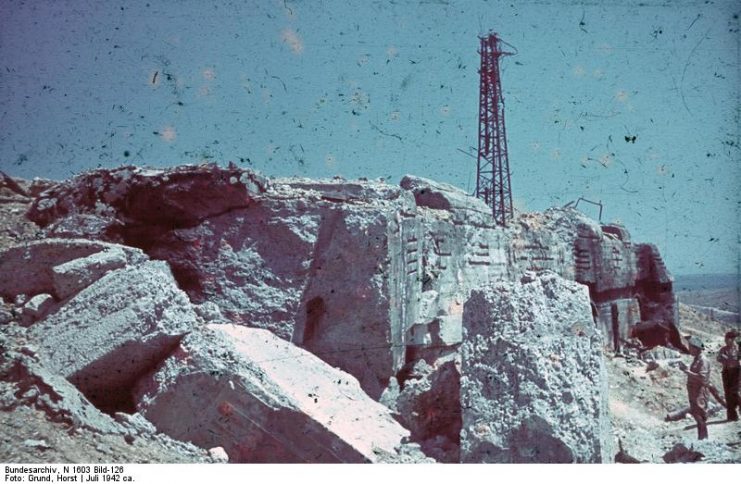 Destroyed Soviet bunker after the battle.Photo: Bundesarchiv, N 1603 Bild-126 / Horst Grund / CC-BY-SA 3.0