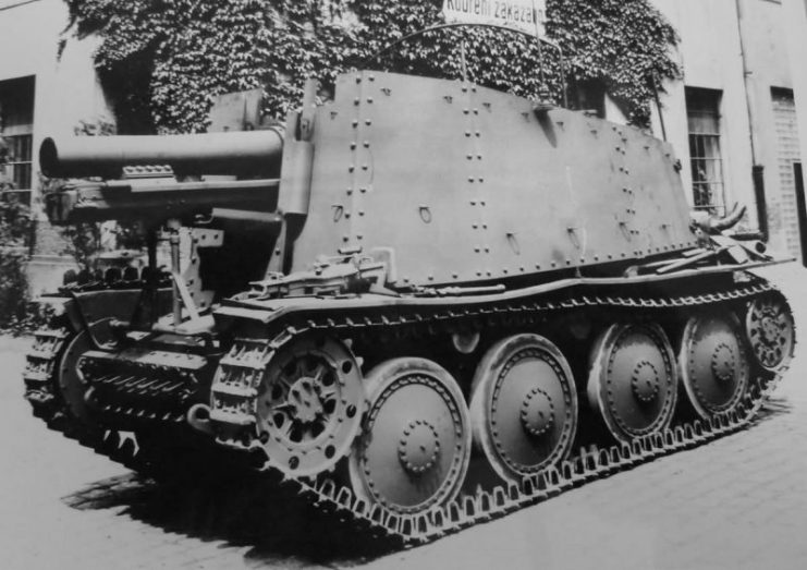 Grille Ausf. H 15 cm s.I.G. 33 (Sf) auf Panzerkampfwagen 38(t) 2