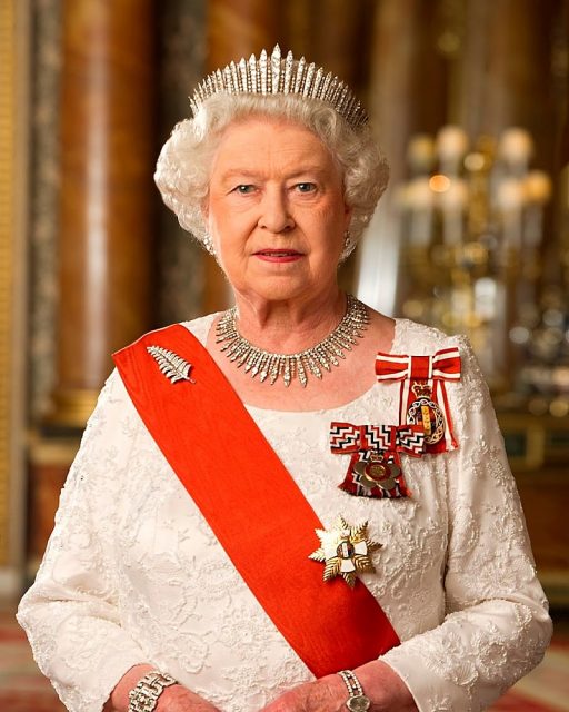Her Majesty Queen Elizabeth II. By Julian Calder CC BY-SA 4.0
