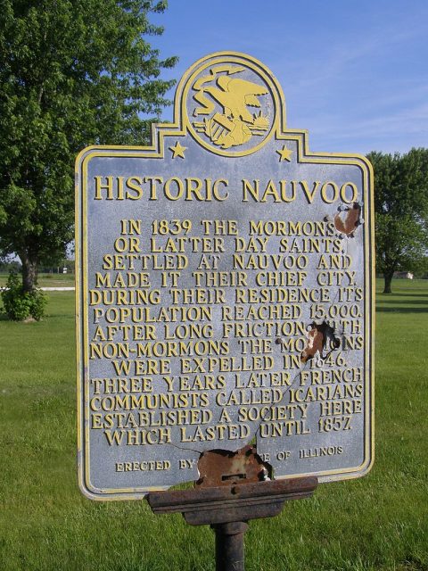 Historic Nauvoo marker near the Nauvoo Temple.Photo Chris Light CC BY-SA 4.0