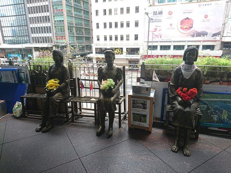 Hong Kong Comfort Women Statue – Ceeseven CC BY-SA 4.0