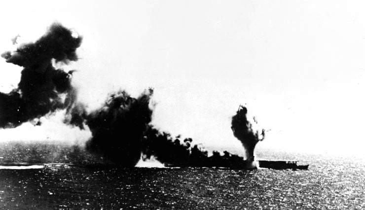 Japanese aircraft carrier Shōhō is torpedoed, during attacks by U.S. Navy carrier aircraft in the late morning of 7 May 1942.