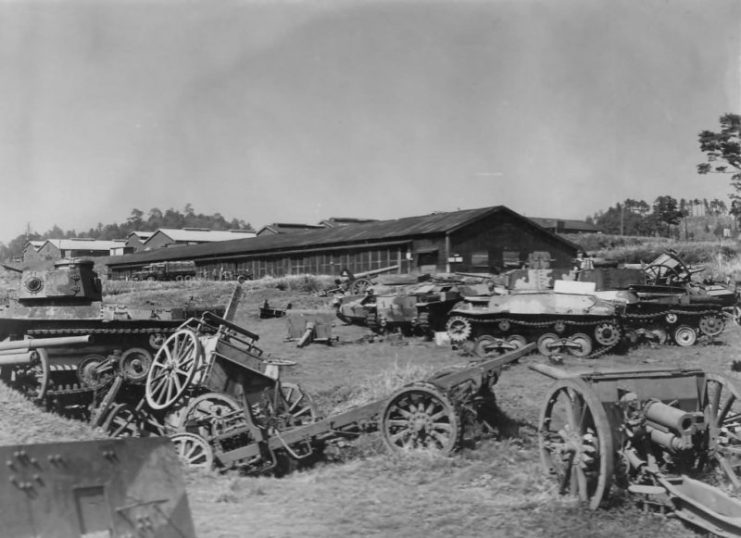 Japanese Type 95 tank wrecks and artillery in Japan 1945