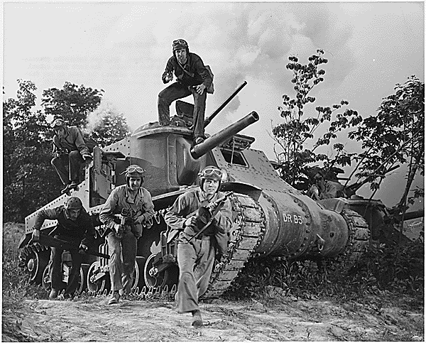 An M3 Lee on exercise at Ft. Knox