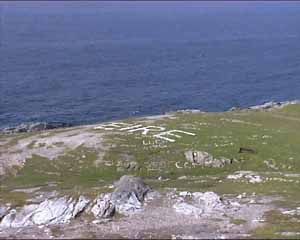 Markings to alert aircraft to neutral Ireland (“Éire” English- “Ireland”) during WWII on Malin Head, County Donegal.Photo Bill Bei CC BY-SA 3.0