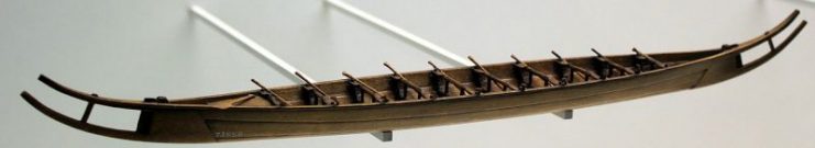 Miniature of the Hjortspring boat, shown in the German Museum in Munich.Photo Trollhead CC BY 3.0
